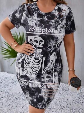 🔴 SHEIN Black & White Tie-Dye Mini Dress with Skeleton Graphic
